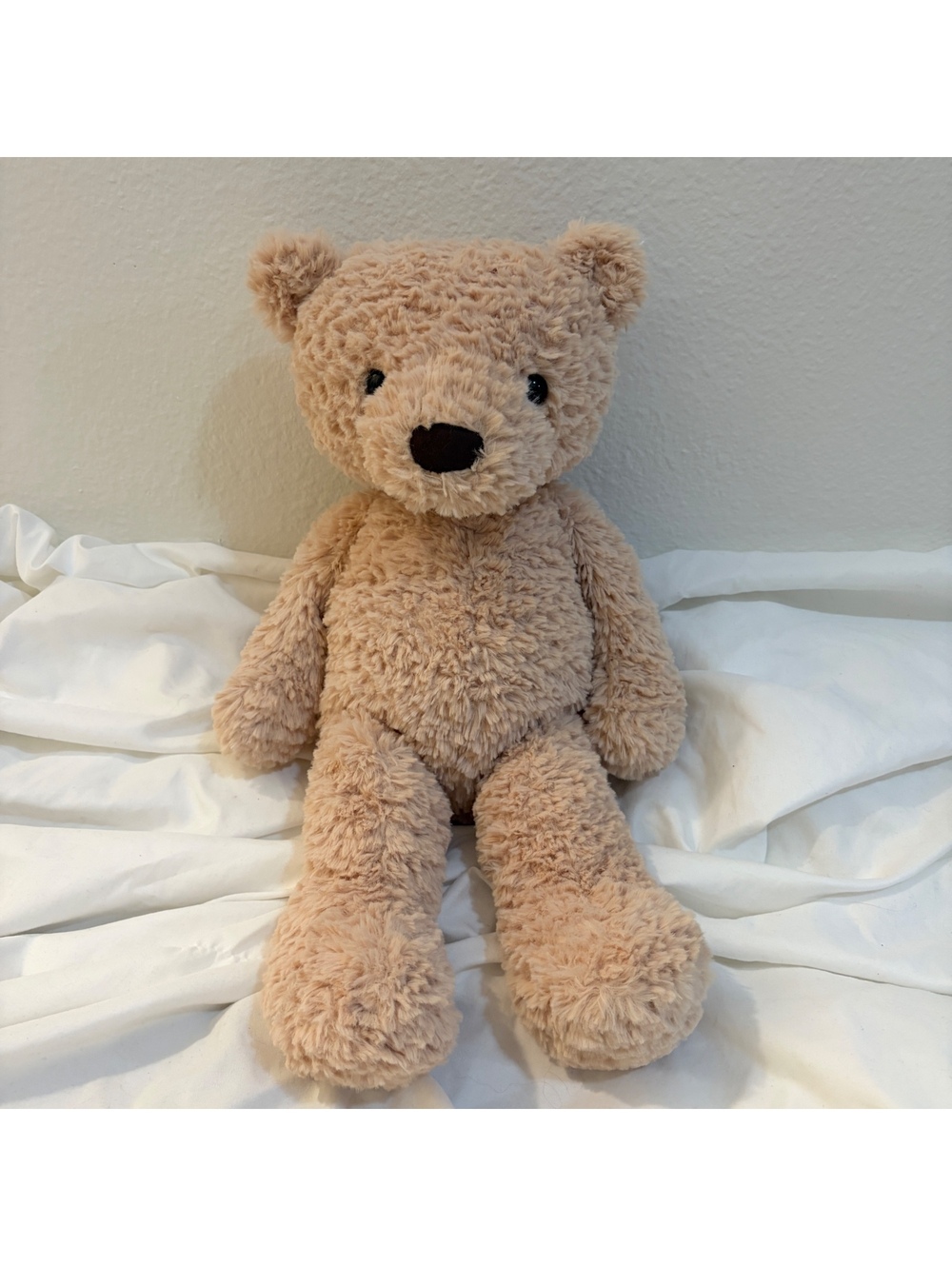 Jellycat Medium Finley Bear - Like New without tags